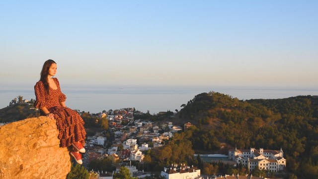 ZOOM0181.00_01_17_20.Still004